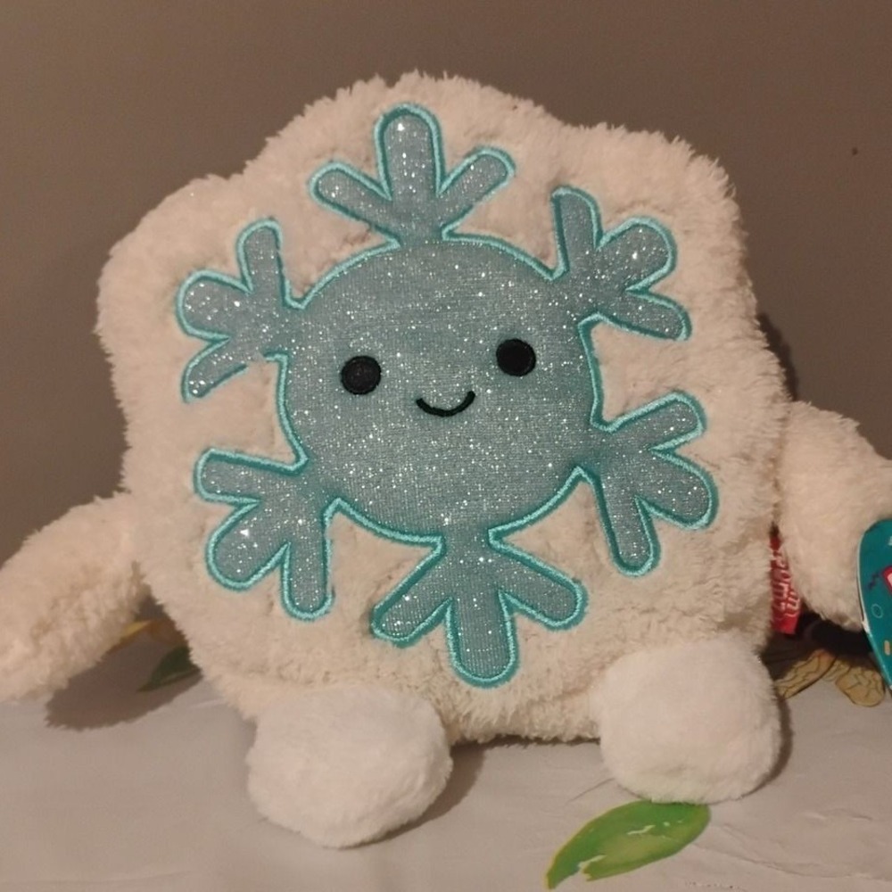 BumBumz by Russ SkiLodgeBumz Snowflake Plush 7.5 Inch Winter White Blue